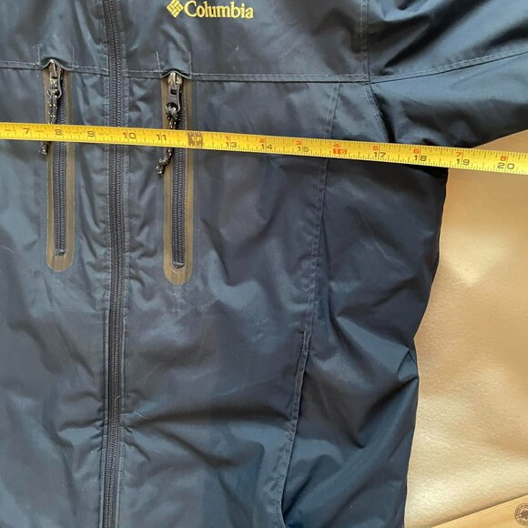 Columbia boys waterproof winter coat. Dark blue , SIZE 10/12. - Picture 6 of 13
